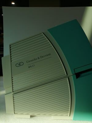 ATM Mesin Sortir Uang Kertas Giesecke & Devrient Tampilan Eksternal T0100557