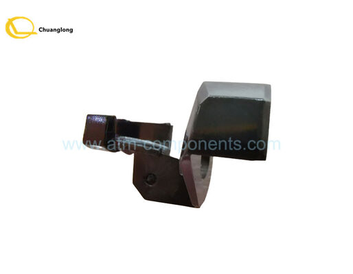 Harga bagus 49016962000D 49-016962-000D Bagian Mesin ATM Diebold Opteva Wide Fender Stripper on line