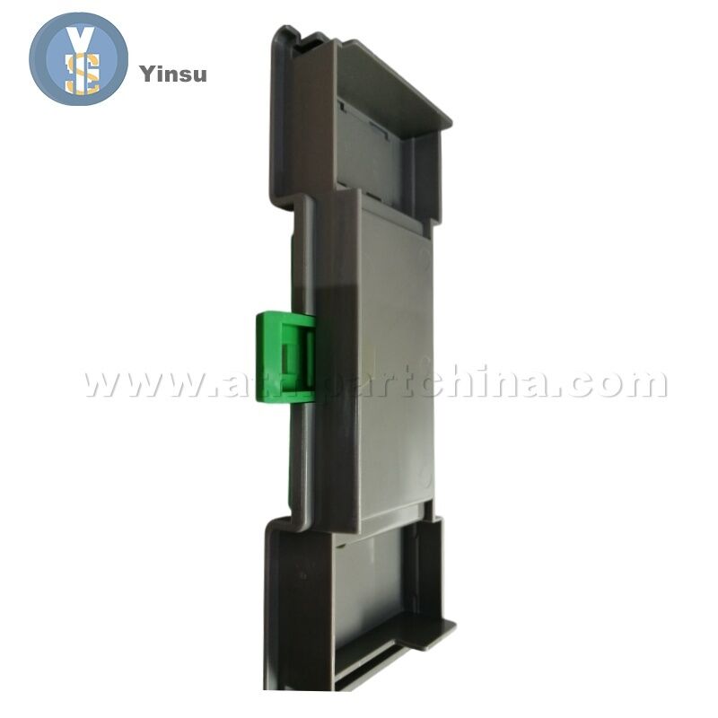 4450693308 445-0693308 2040000217 NCR Tutup Bin Pembersih tertutup dengan kunci dan pegangan Bagian mesin ATM untuk NCR S1 Reject Cassette